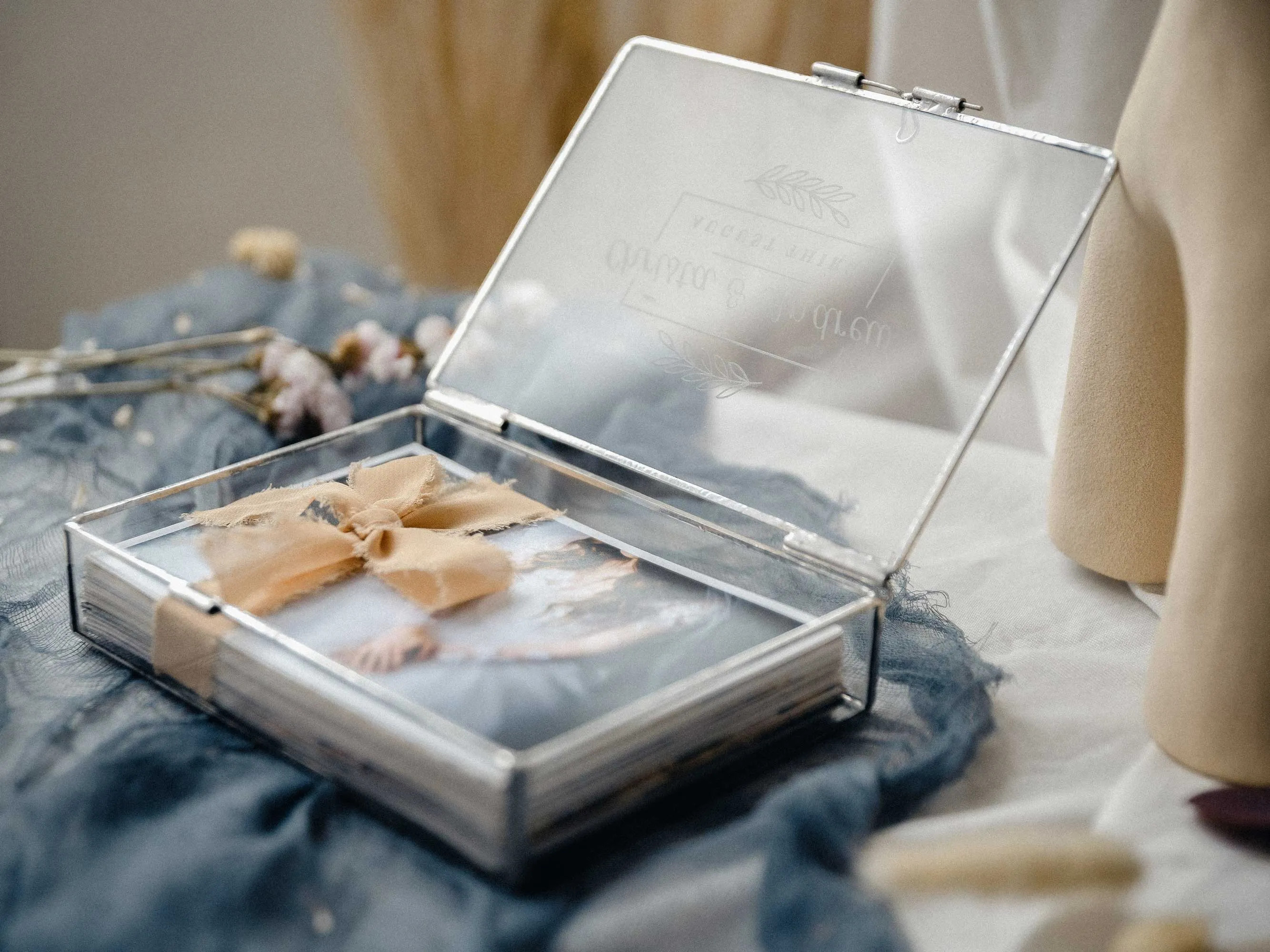 Elegant Silver Glass Photo Box for Wedding Photography and Keepsake Prints