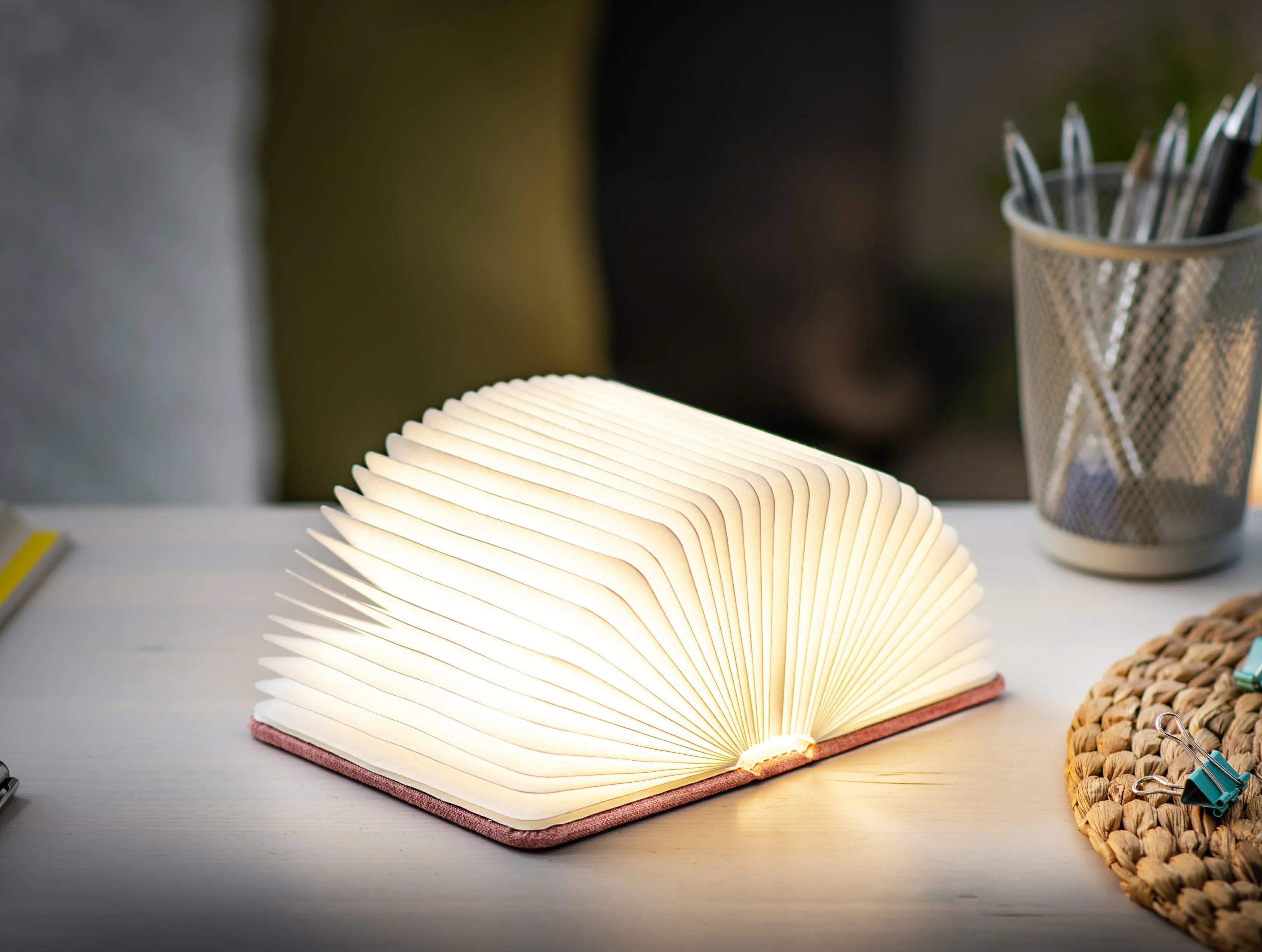 Ging-Ko Mini Fabric Smart Book Light - Blush Pink