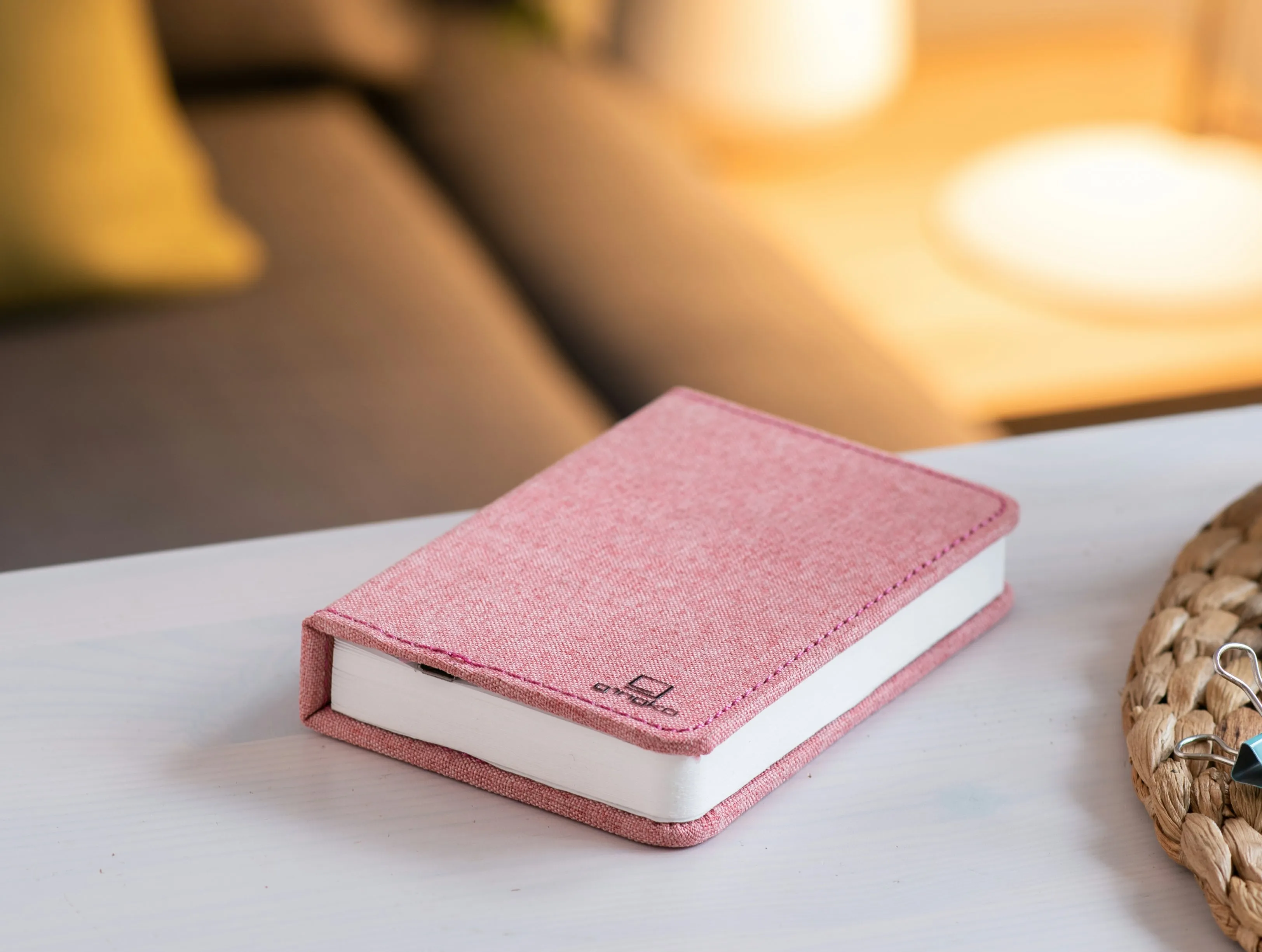 Ging-Ko Mini Fabric Smart Book Light - Blush Pink