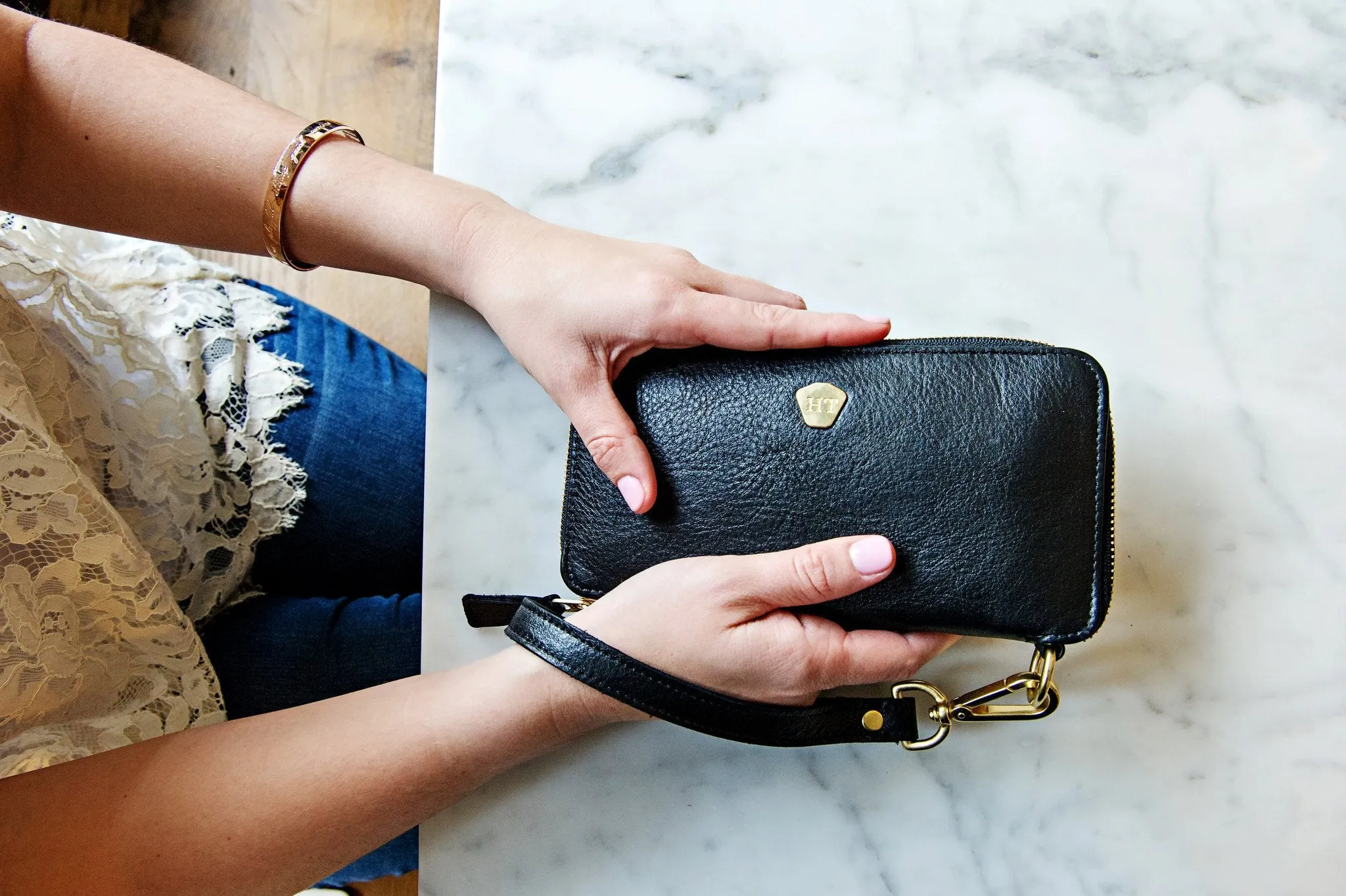 Holly & Tanager | Wallet/Clutch with Wrist Strap | The Specialist