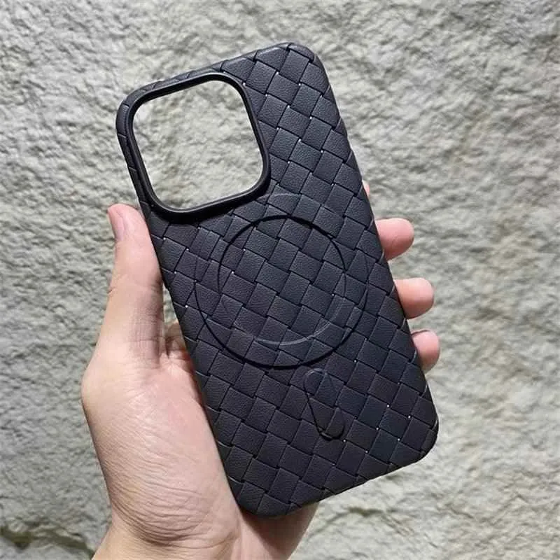 Luxury Weaving Grid Braided Mesh Leather Phone Case for iPhone 15 13, 14 Pro Max - Cute Design